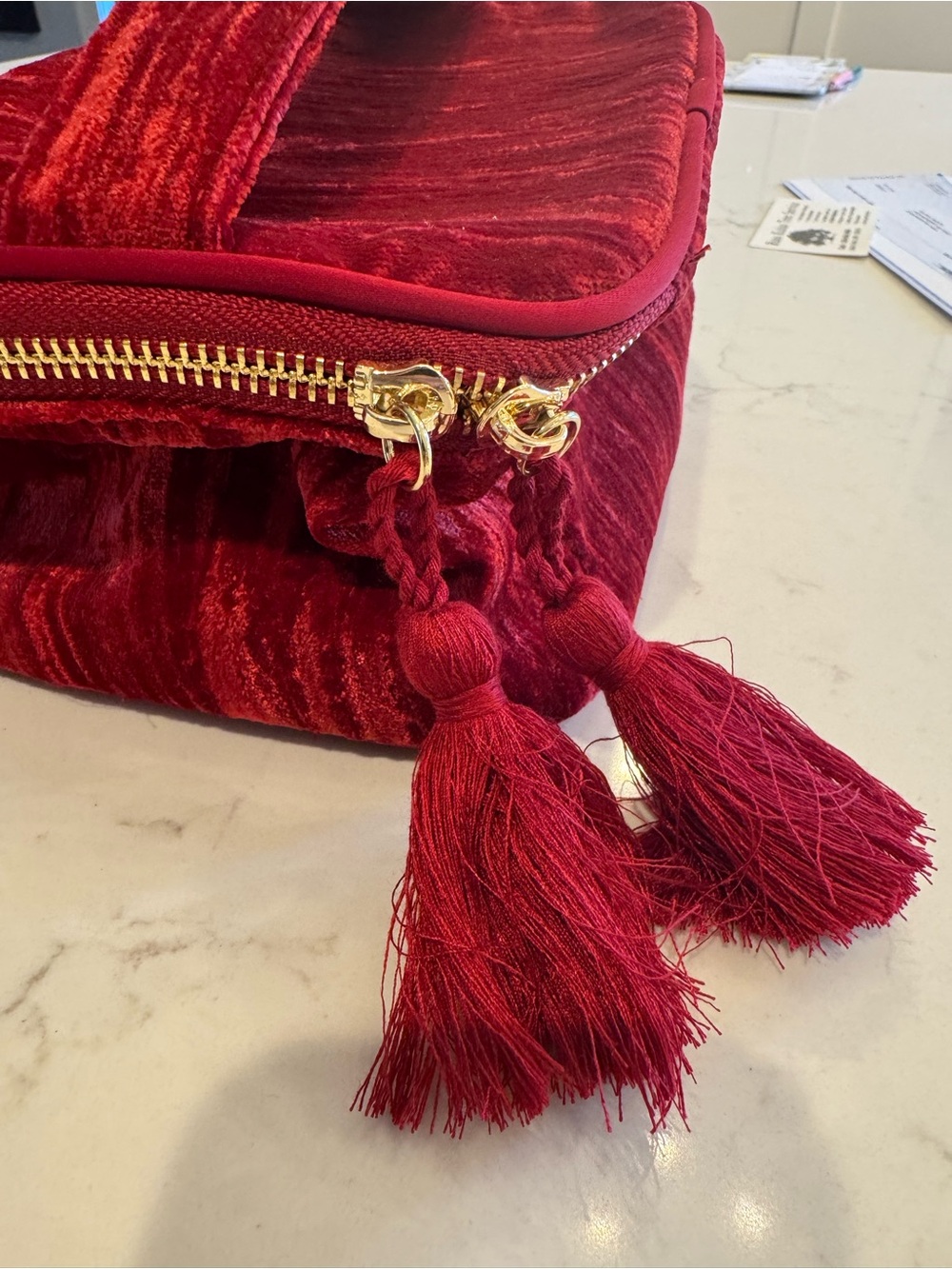 Red Velvet Cosmetic Case - Picture 4 of 6